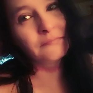 Meet your Posher, Tomia